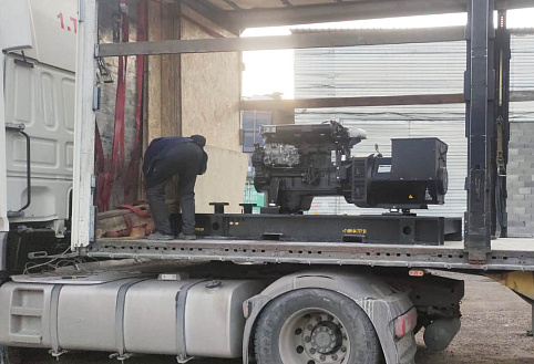 Дизельный генератор 100 кВт Zeus AD100-T400R на базе двигателя Ricardo в шумозащитном кожухе с АВР и ПОЖ