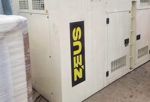 Дизельный генератор Zeus AD300-T400W для торговой компании