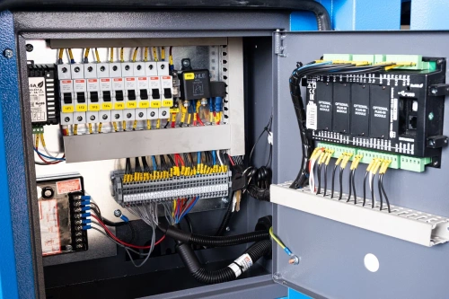 Дизельный генератор 16 кВт Energoprom ESYD 20/400  в кожухе Дизельный генератор 16 кВт Energoprom ESYD 20/400  в кожухе