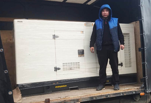 Дизельный генератор Зевс 100 кВт в шумозащитном кожухе, на базе промышленного двигателя Ricardo